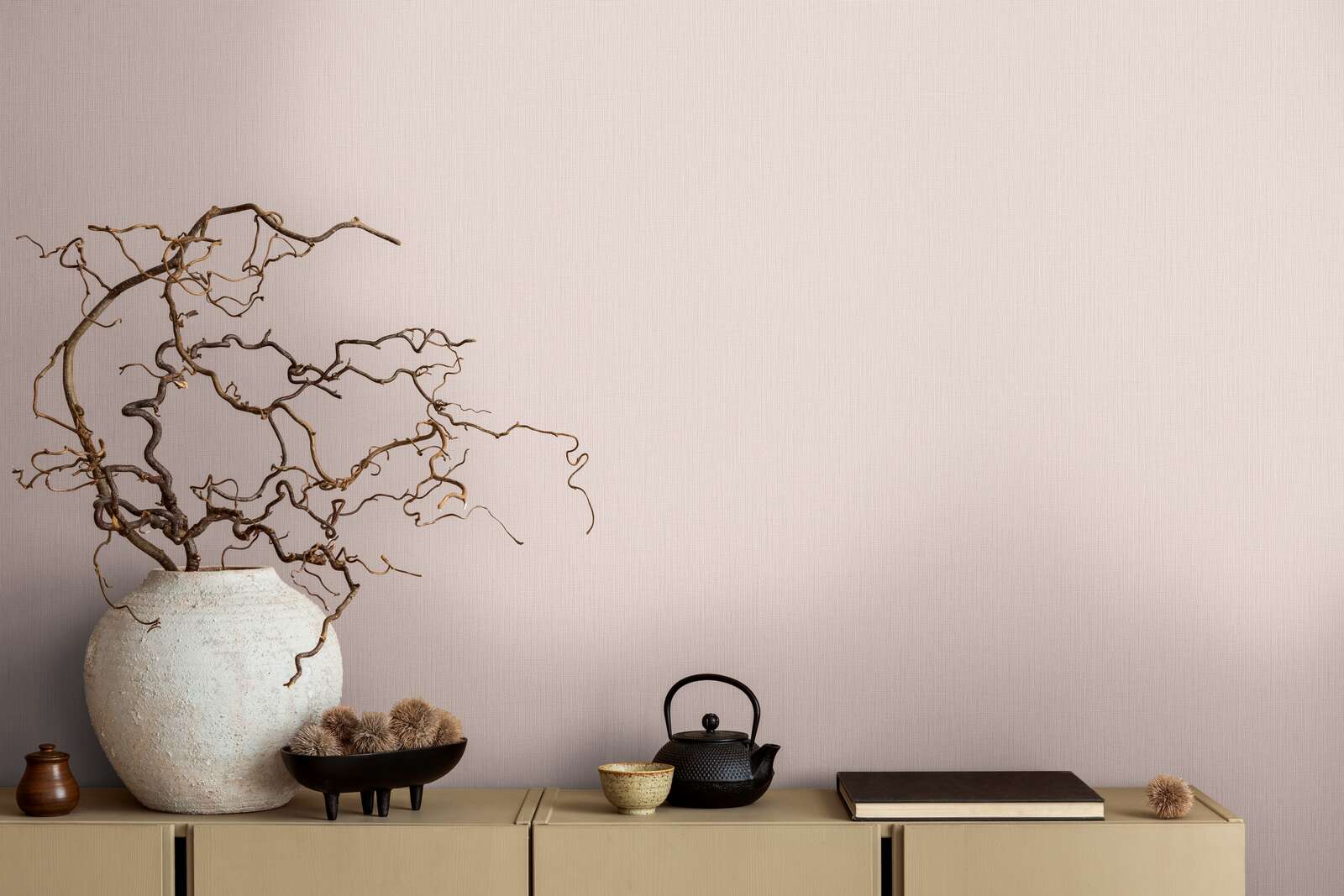             Plain non-woven wallpaper with a soft textile texture - Pink
        