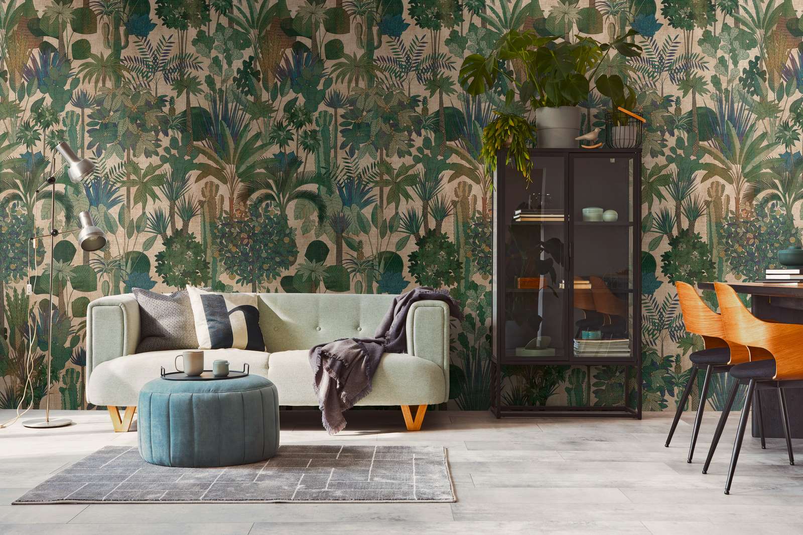             Non-woven jungle wallpaper with tropical plant motifs in a vintage look - green, beige, brown
        