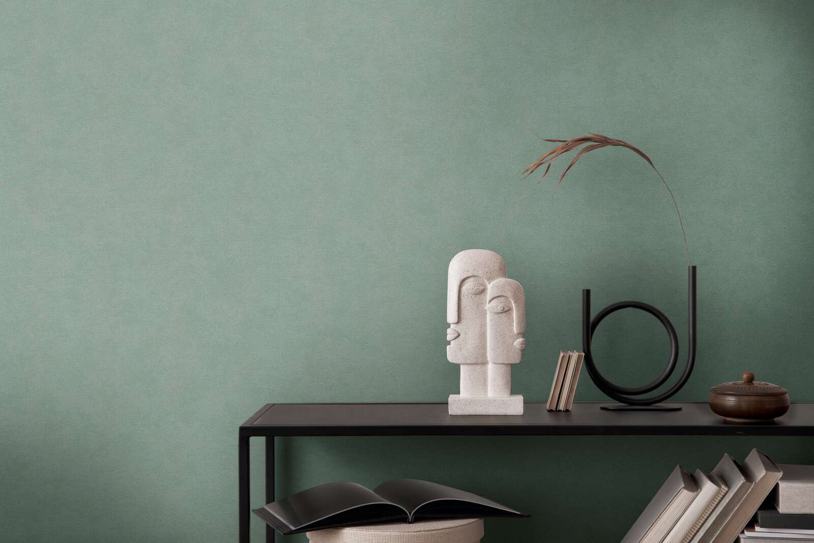             Single-coloured non-woven wallpaper with a soft texture - Green
        