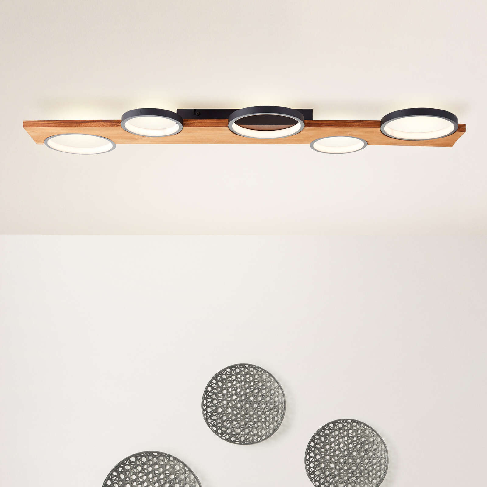             Wooden ceiling light - Lore - Brown
        