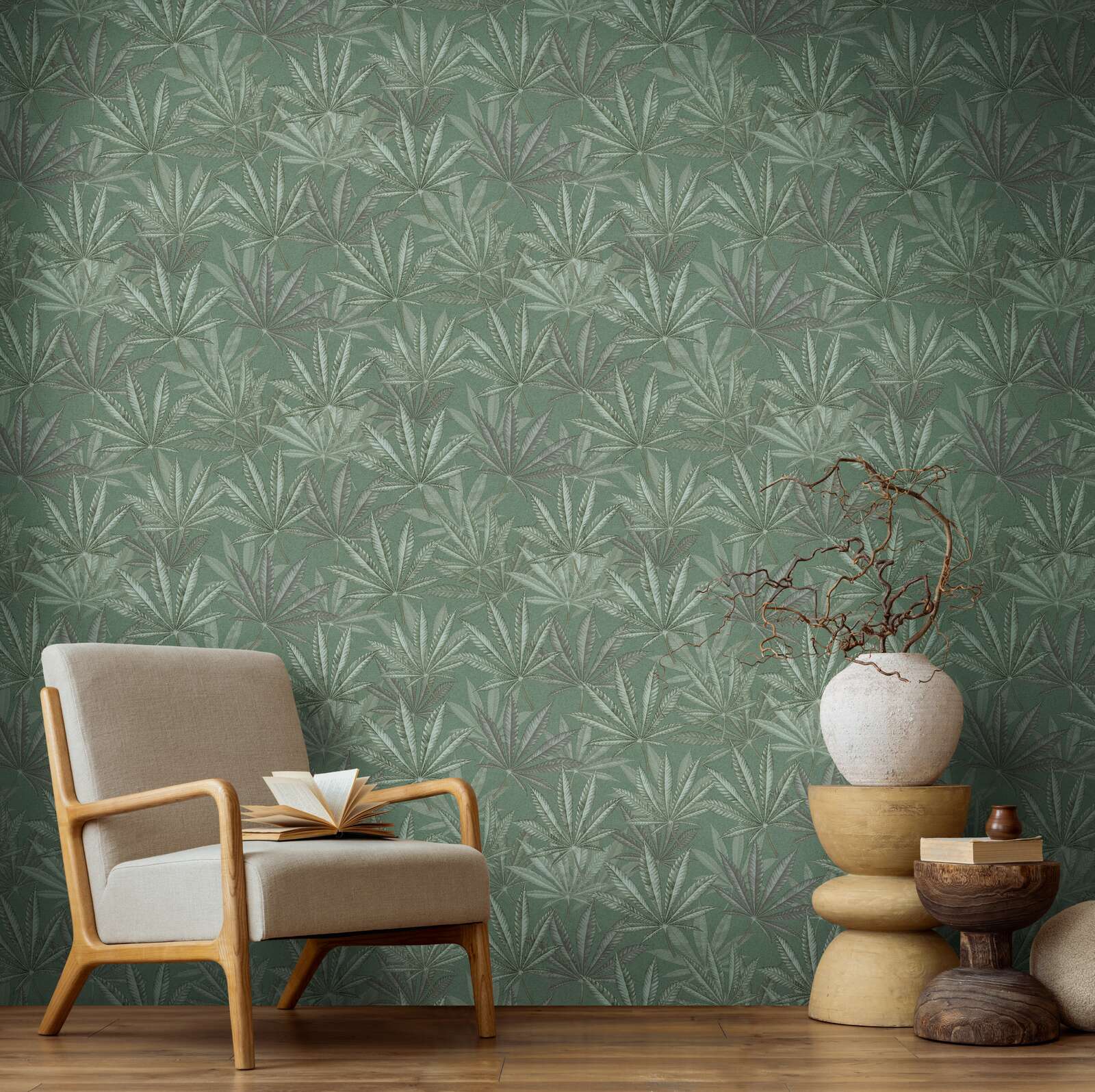             Non-woven wallpaper with leaf pattern in jungle look - green
        