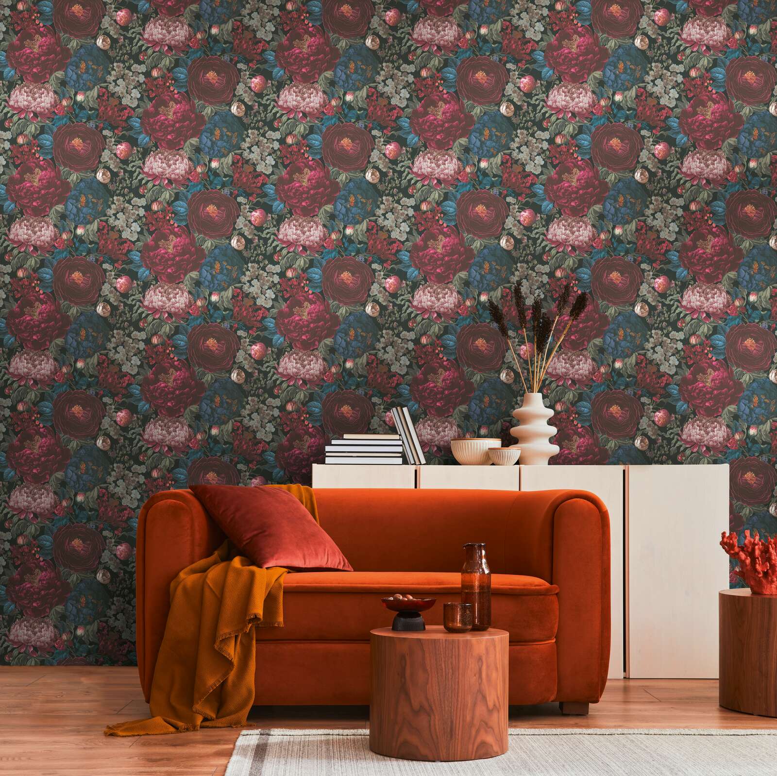             Opulent non-woven wallpaper with a magnificent floral pattern - red, blue, black
        