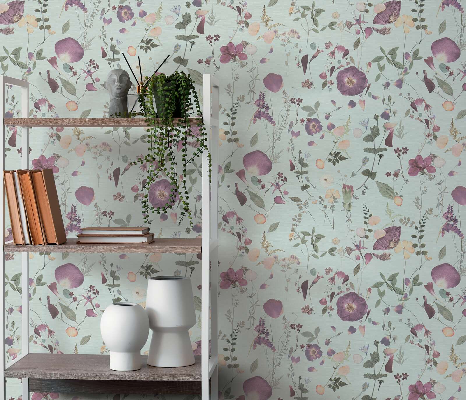             Boeket bloemen vliesbehang in landhuis design - groen, violet, geel
        