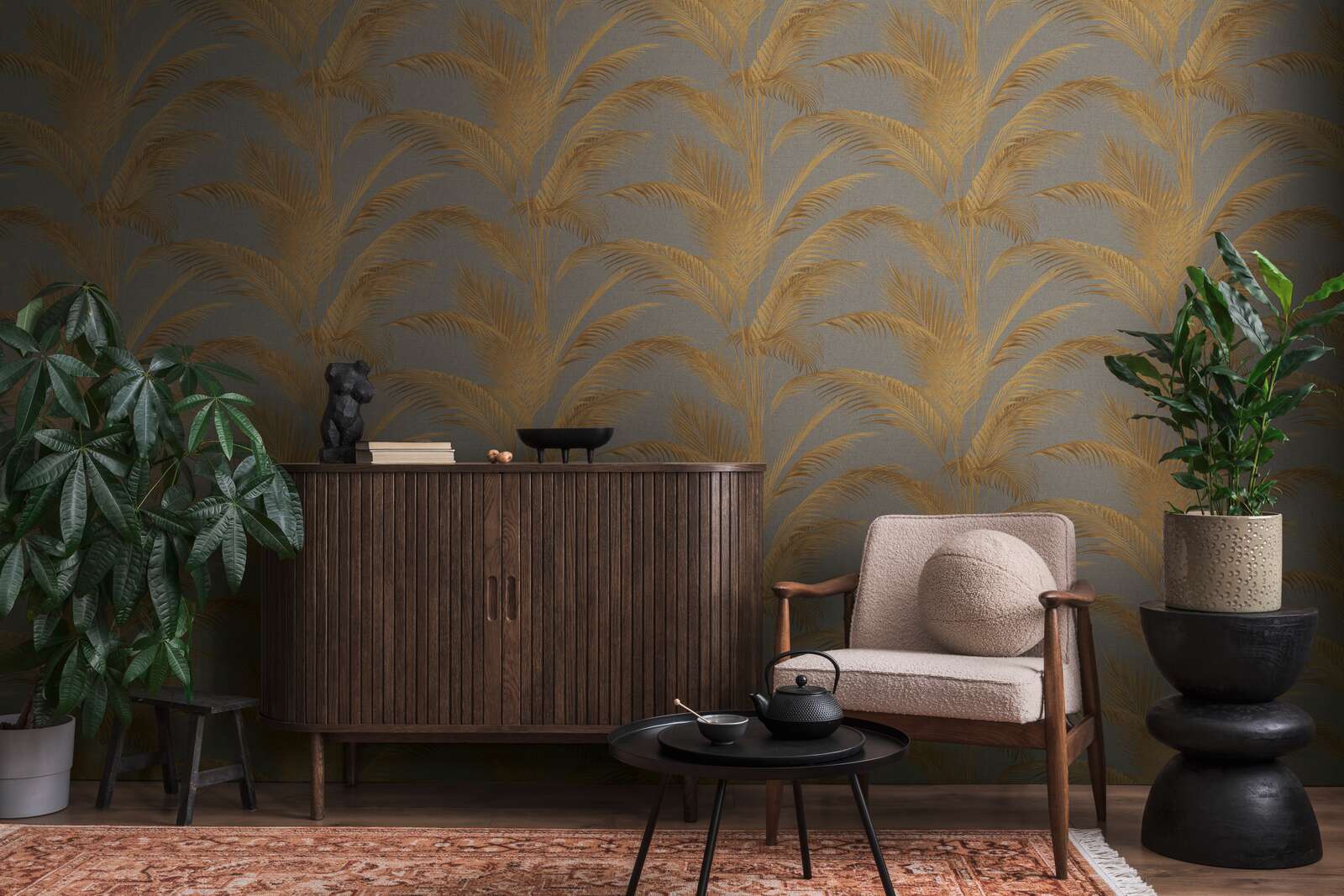             Non-woven wallpaper with palm leaves and gold accents - grey, gold, metallic
        