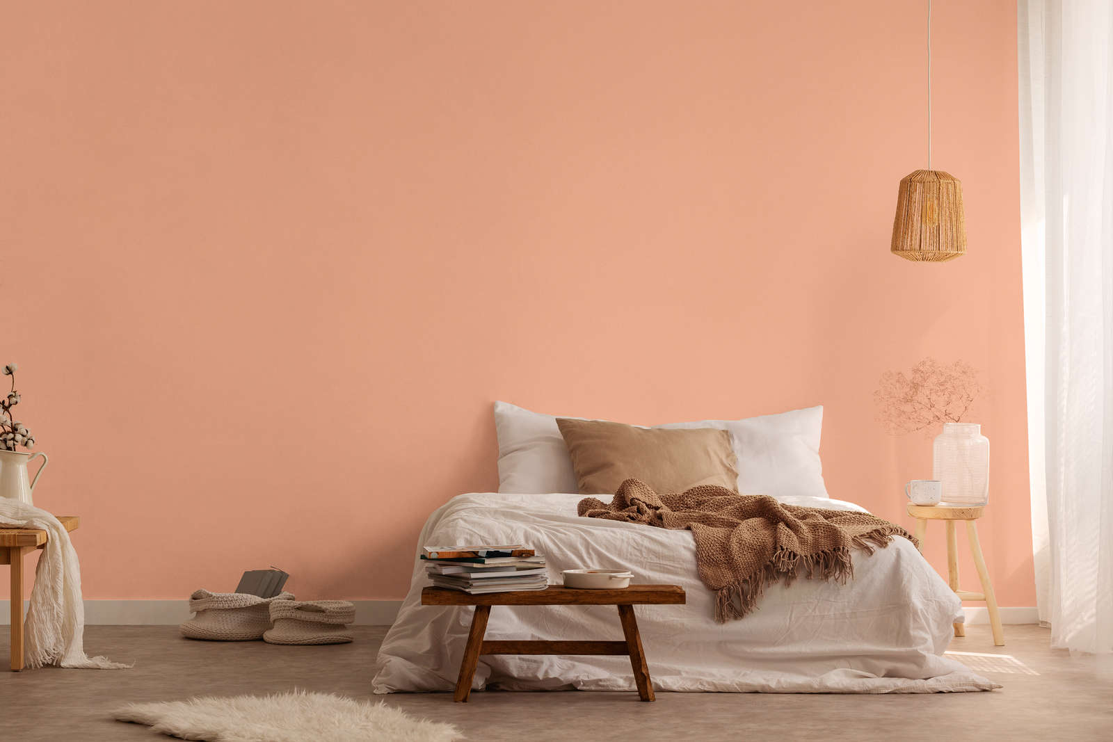             Single-coloured non-woven wallpaper with a soft texture - Pink
        