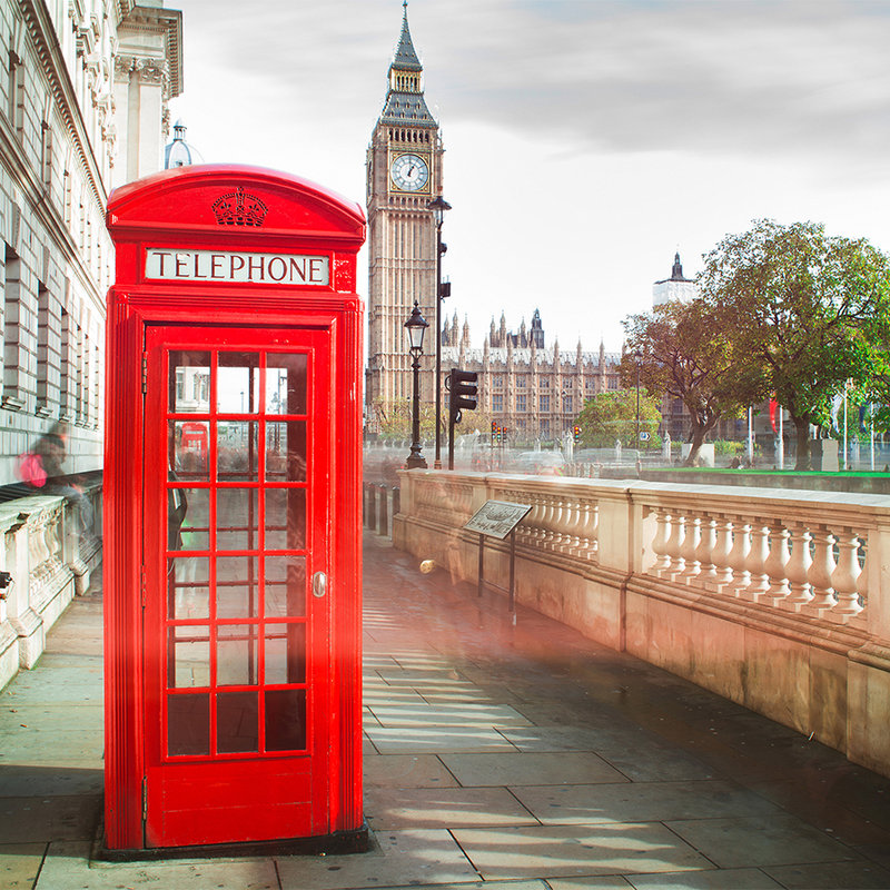 Cabina telefónica roja en Londres - Rojo, Marrón, Verde
