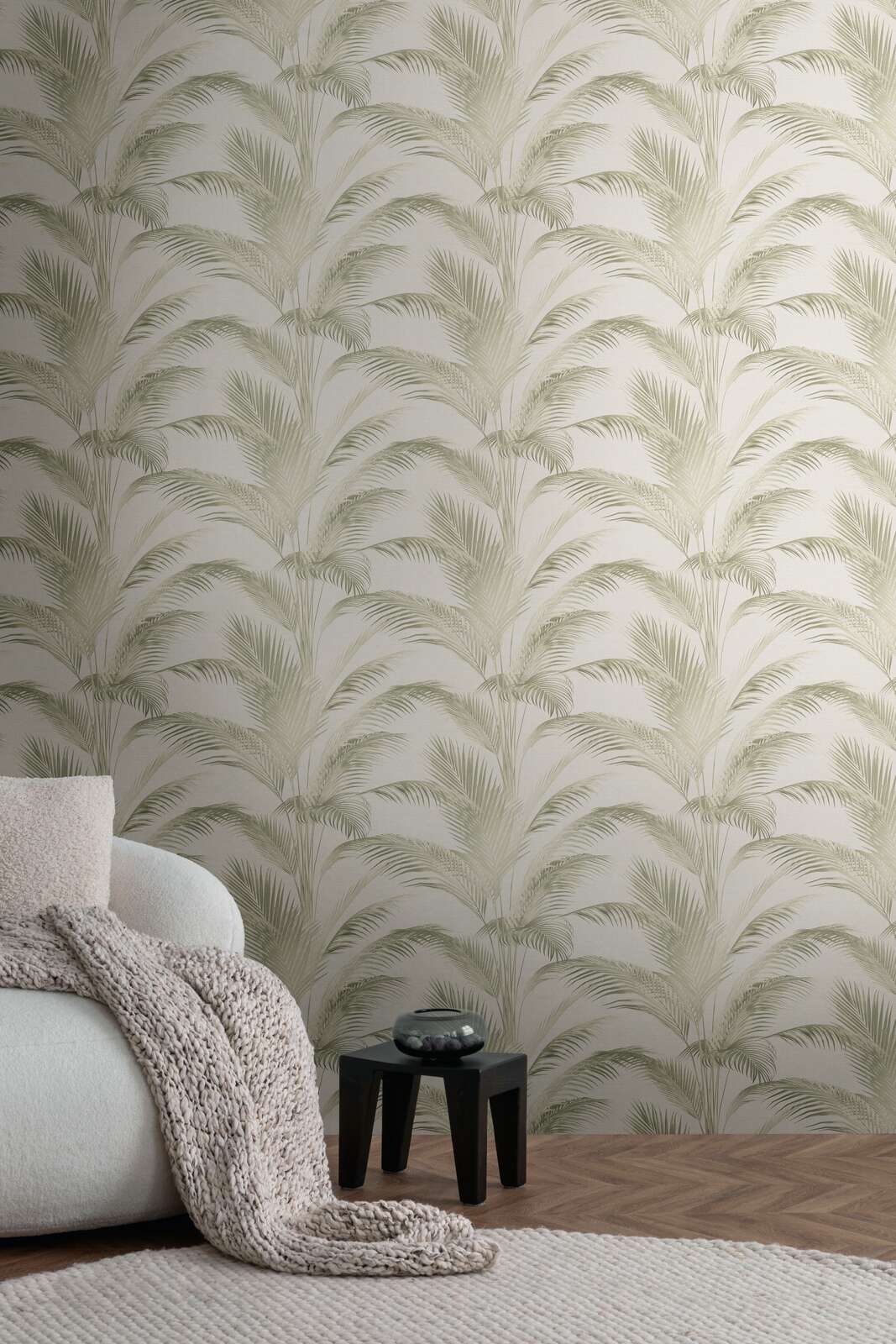             Non-woven wallpaper with palm leaves in vintage style - cream, green
        