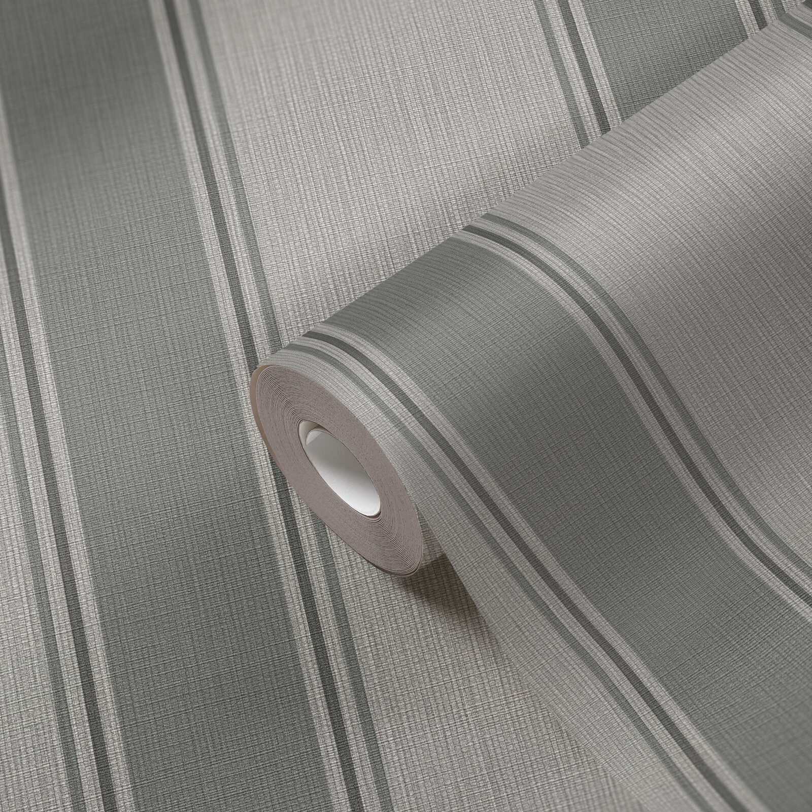             Non-woven wallpaper with stripes classic - grey
        