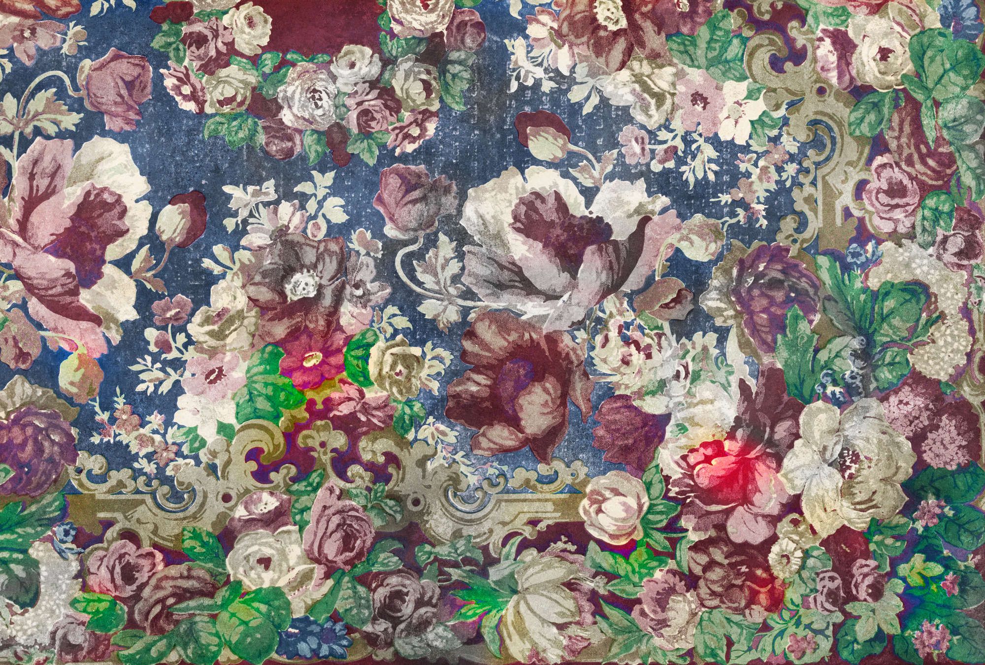             papier peint en papier panoramique »carmente 2« - motif floral de style classique devant une structure d'enduit vintage - multicolore | Intissé mat et lisse
        