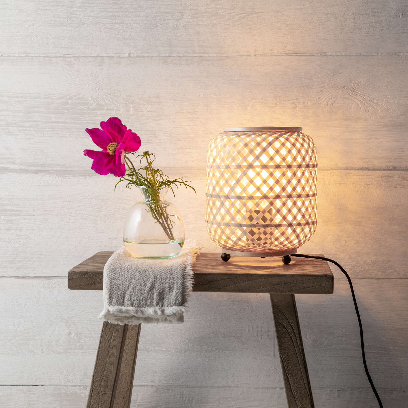             Bamboo table lamp - Lina - Brown
        