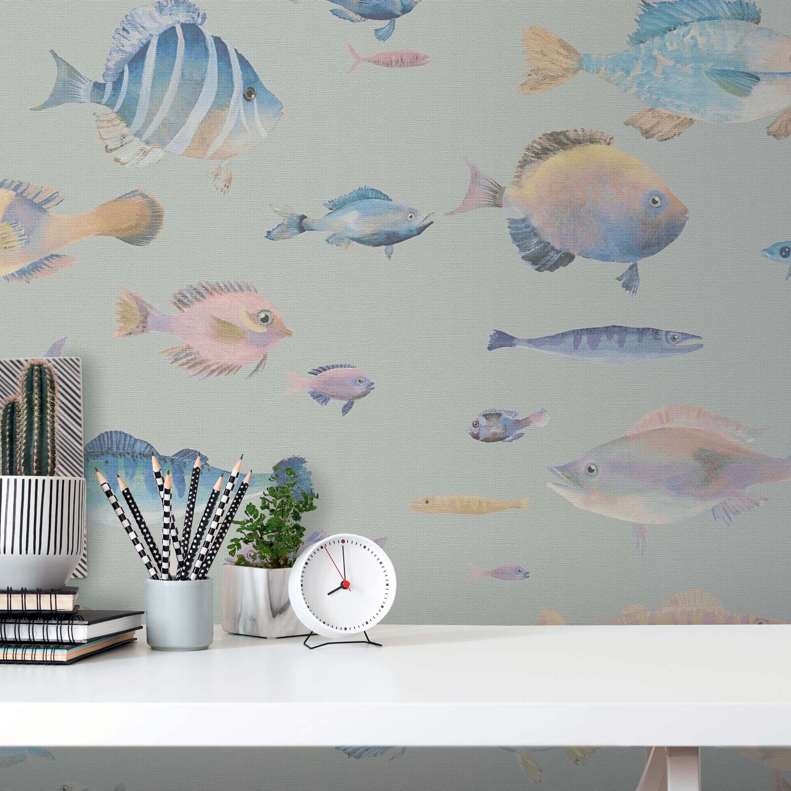             Papel pintado no tejido con peces de mar en diseño marítimo - gris, multicolor, morado
        