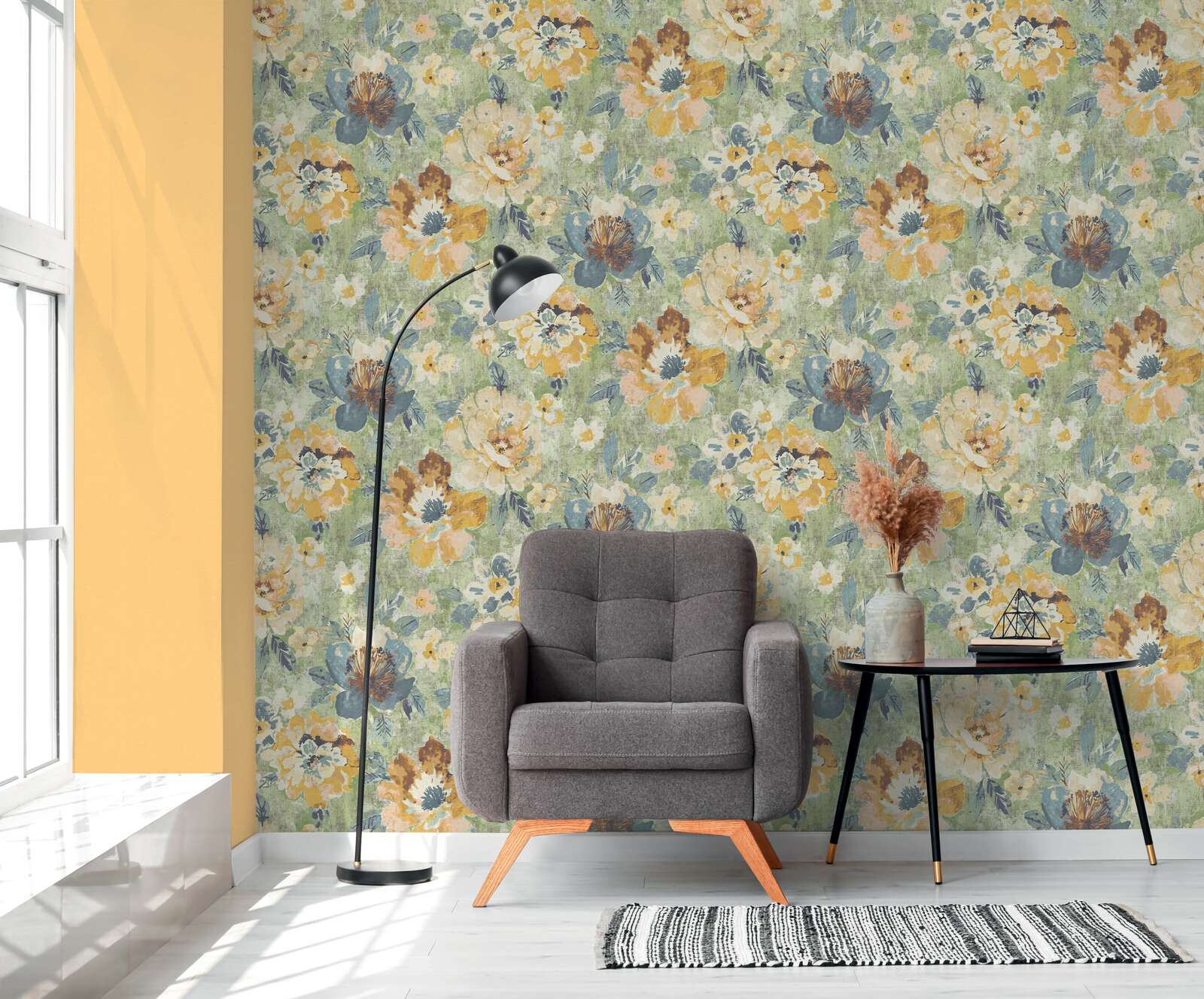             Non-woven floral wallpaper in watercolour and vintage design - colourful, green, yellow
        