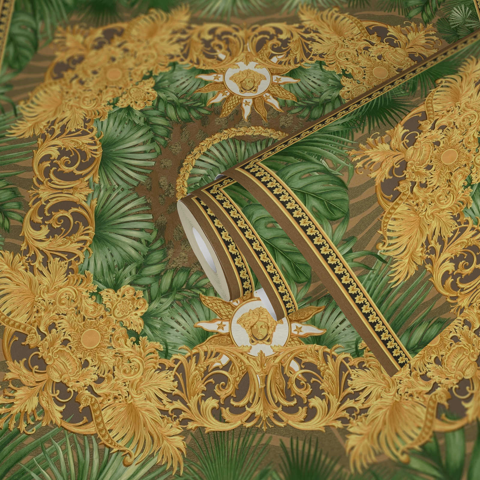             VERSACE Papier peint Exotic Jungle motif - marron, vert, métallique
        