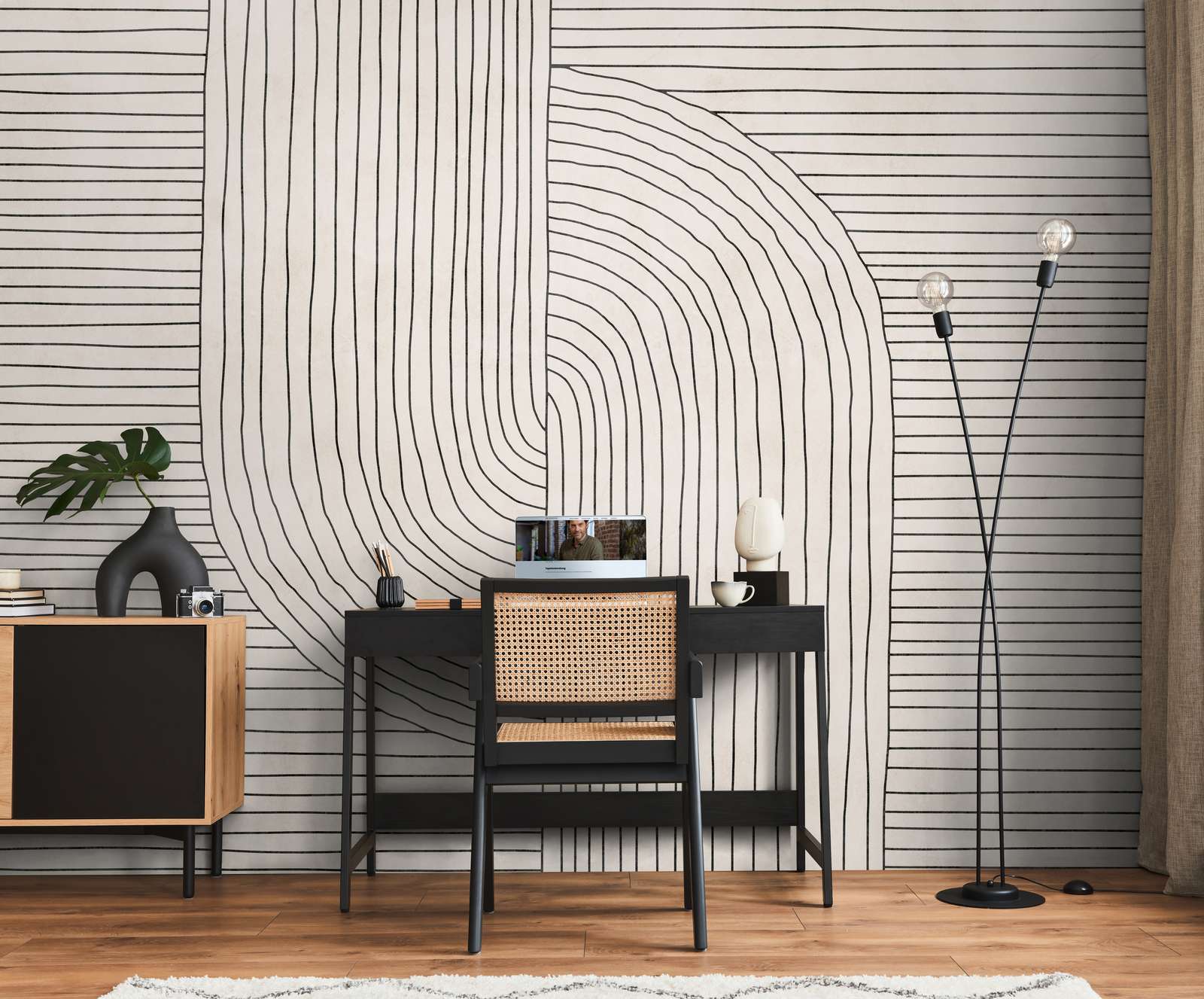             Moderno y elegante mural de papel pintado no tejido con un diseño de líneas minimalistas - crema, beige, negro
        