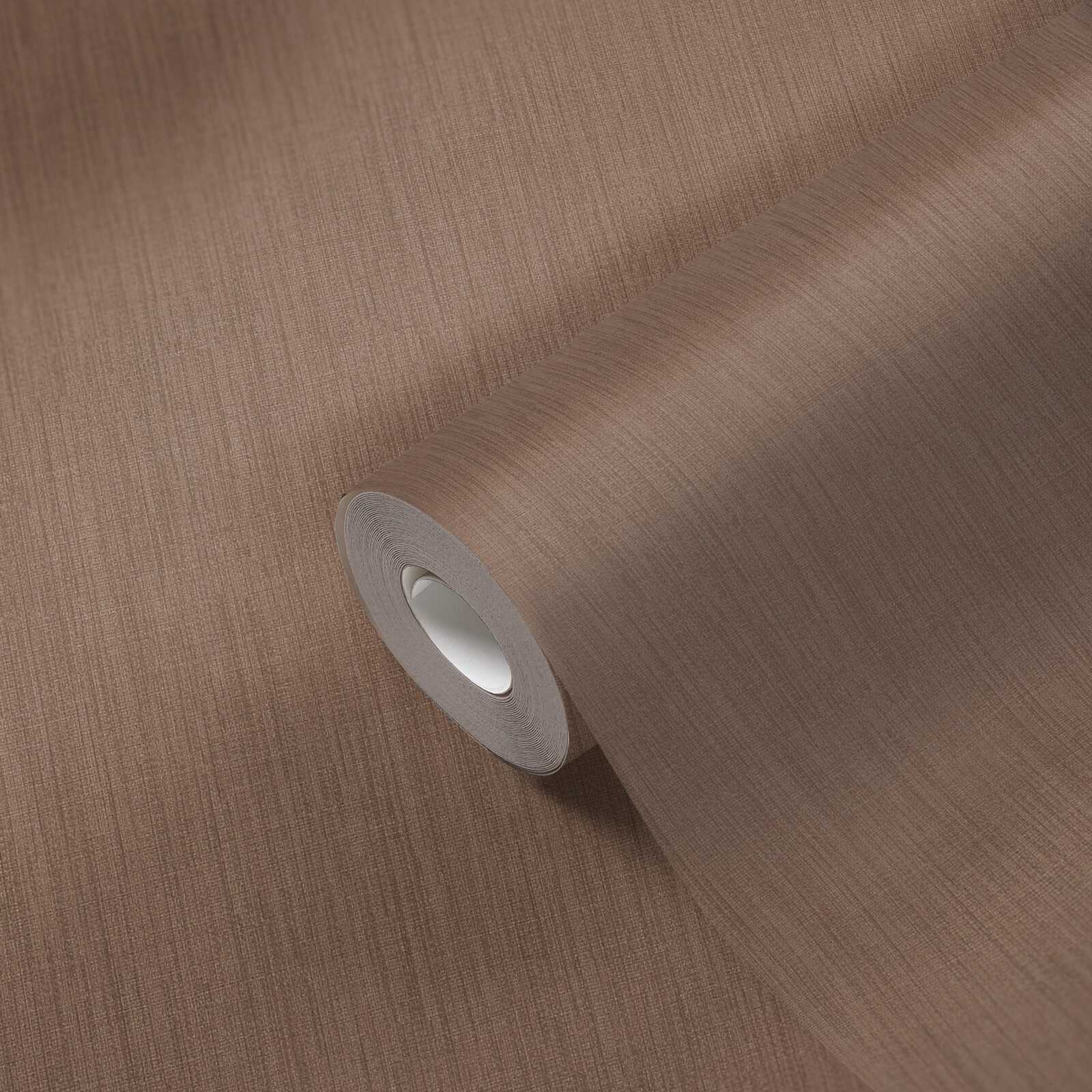             Daniel Hechter non-woven wallpaper in a sophisticated colour tone with a textured effect - brown
        