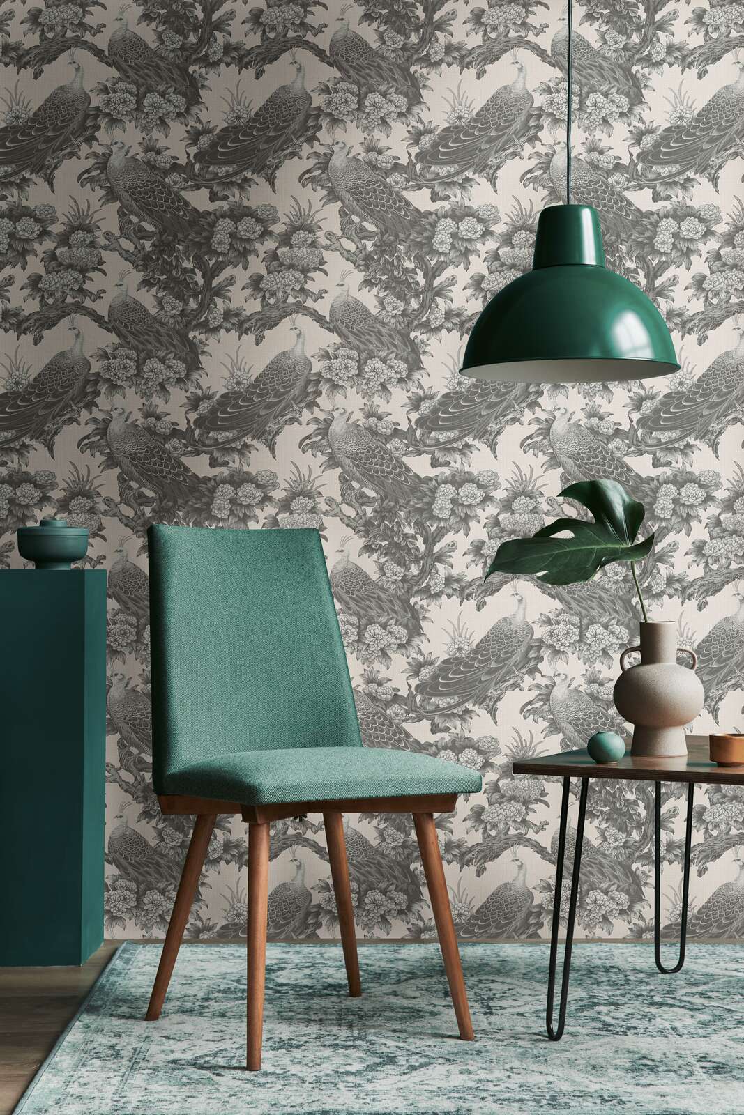             English country style floral pattern with birds as non-woven wallpaper - grey, beige
        