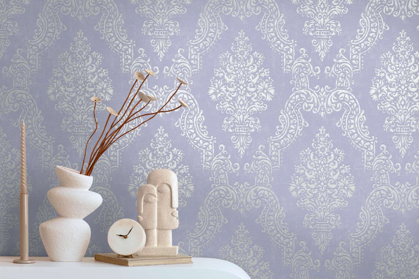             Vintage non-woven wallpaper in baroque style with ornaments - violet
        