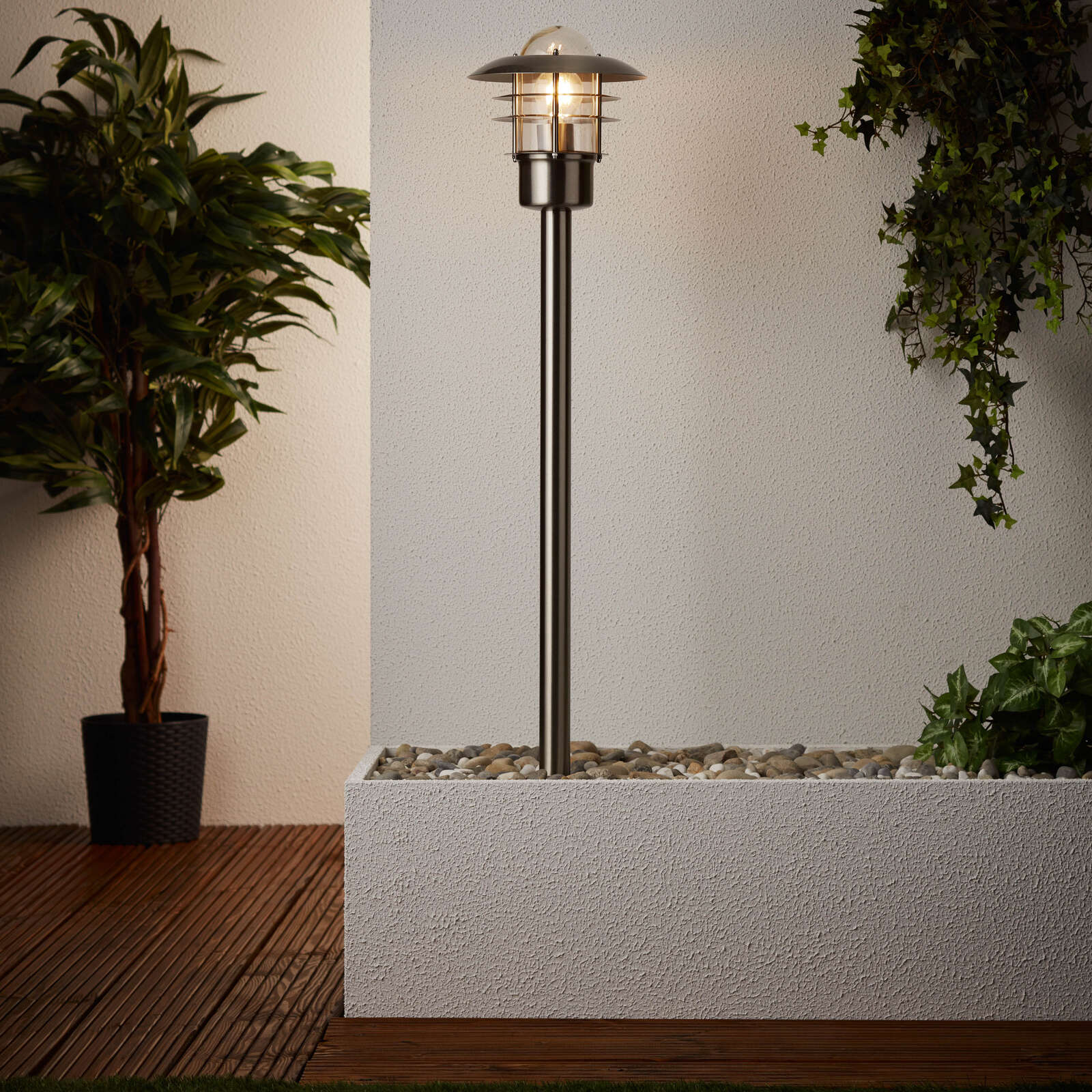             Lámpara de pie metálica para exterior - Pepe 2 - Metallic
        