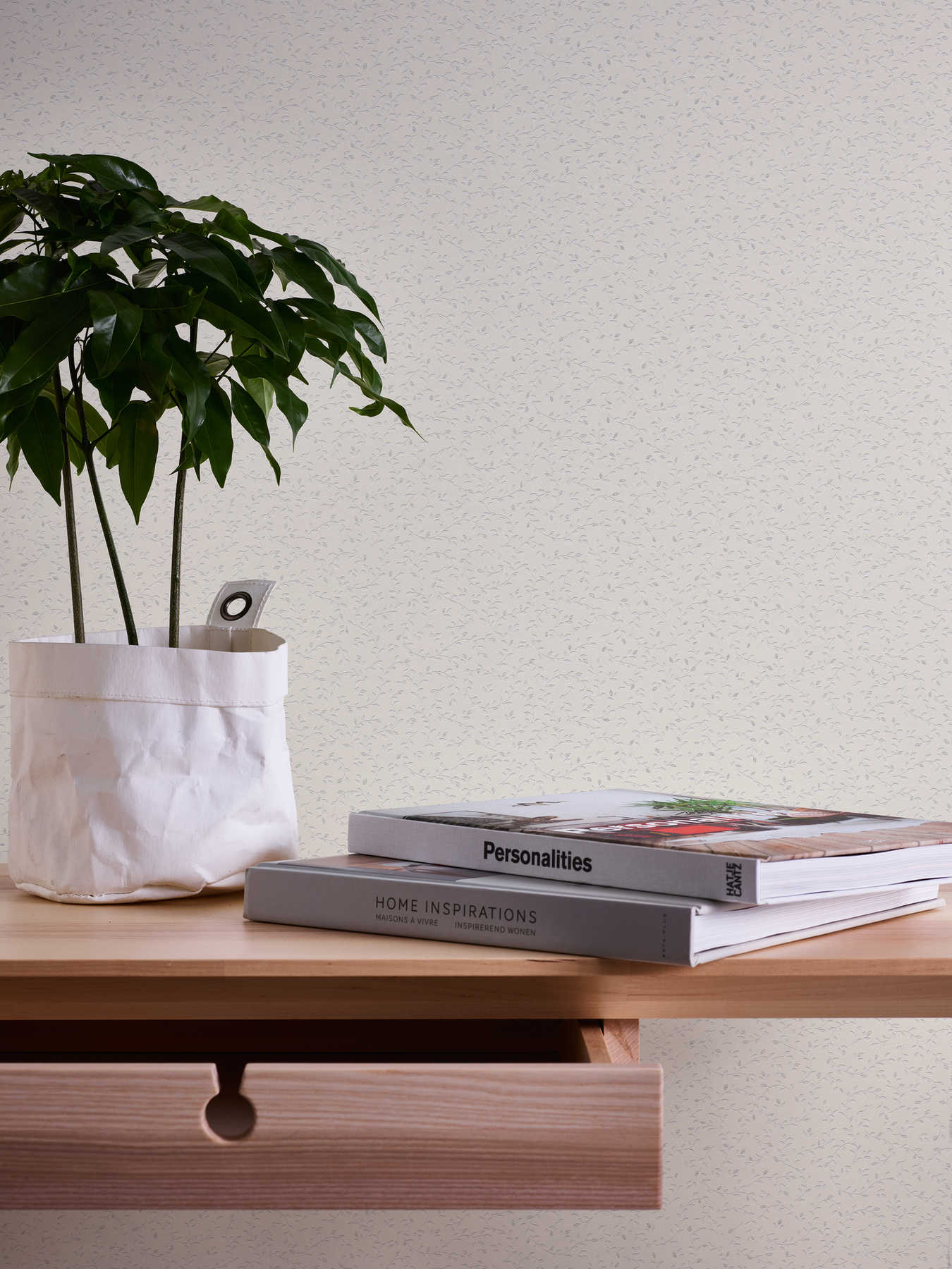             Papier peint motif feuilles filigranes, structuré - métallique, blanc
        