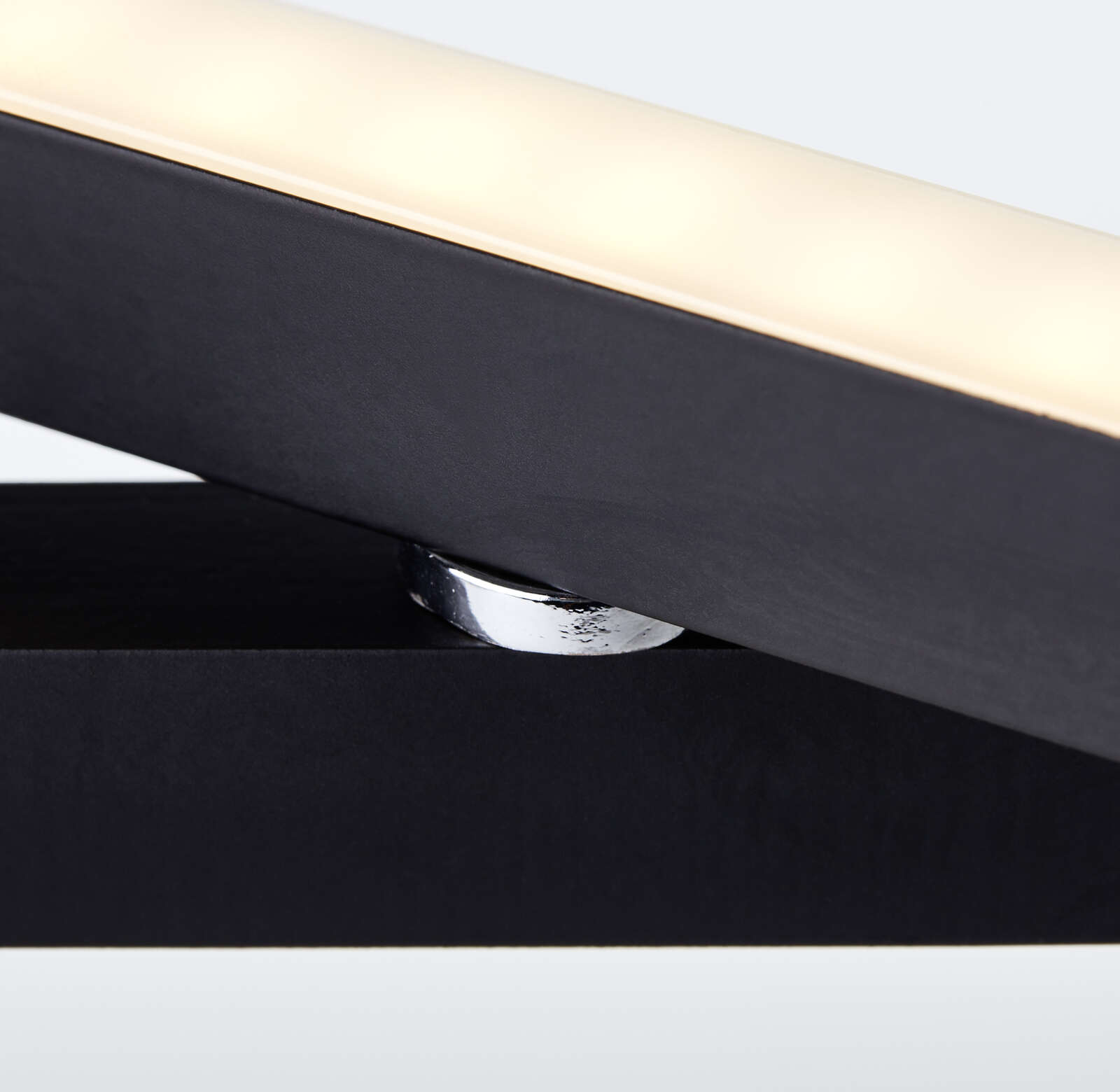             Lampe de table en plastique - Mats 1 - Noir
        