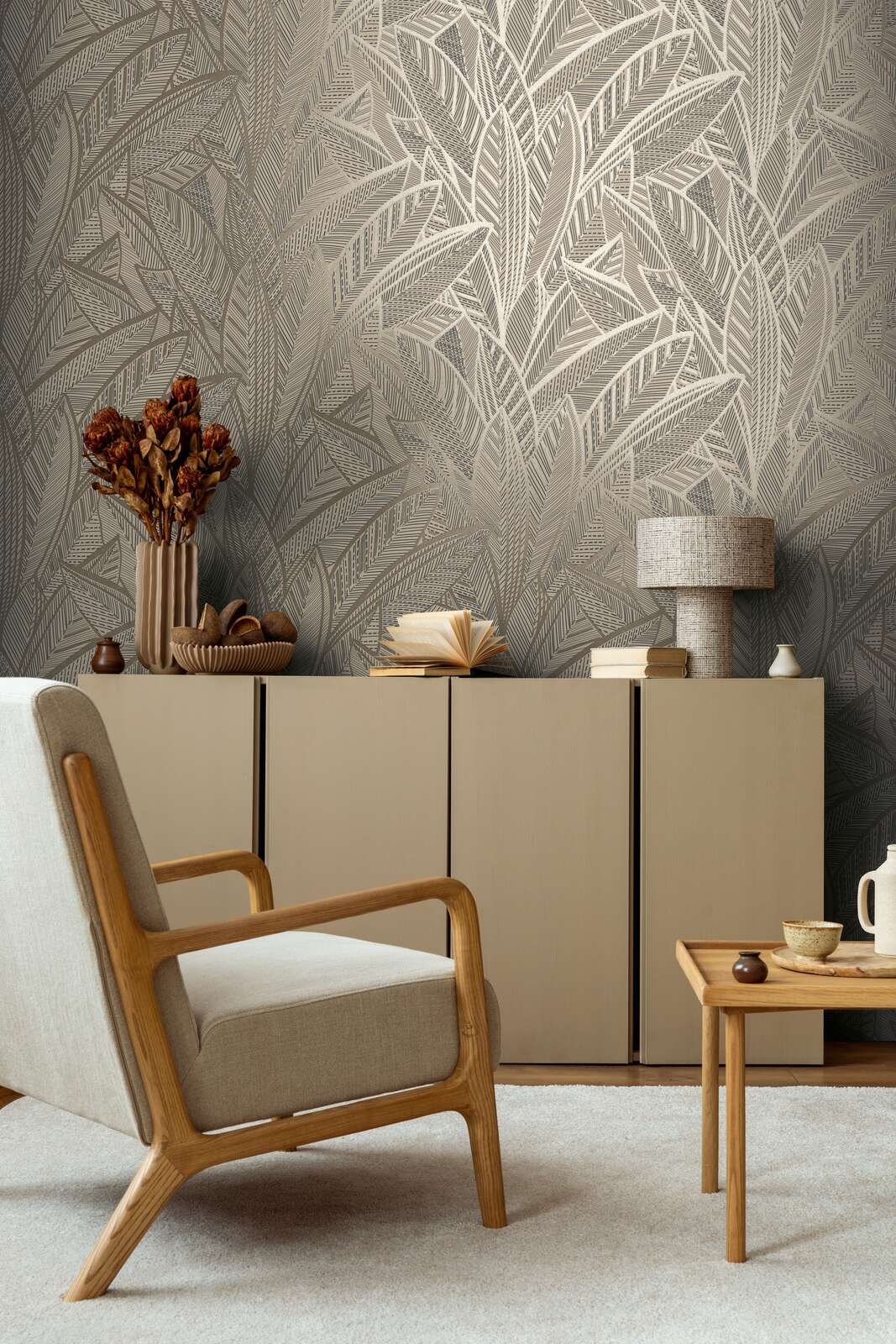             Jungle non-woven wallpaper with palm leaves and light gloss effects - metallic, black
        