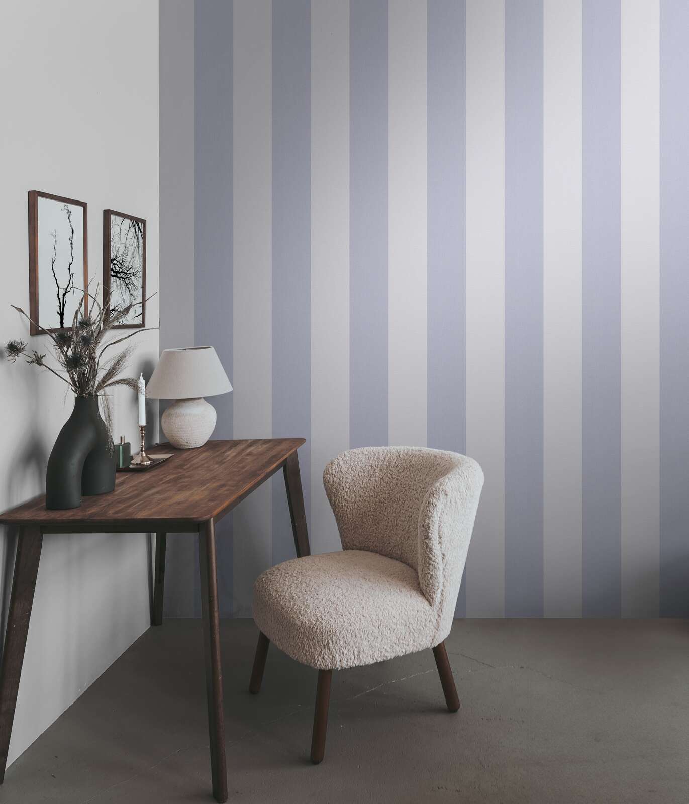             Non-woven wallpaper with block stripes and textured pattern - violet, pink
        