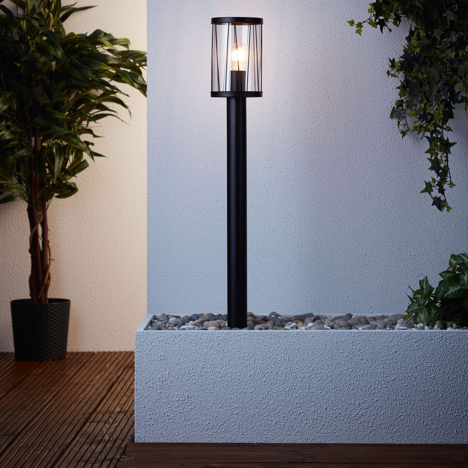             Plastic outdoor floor lamp - Matti 1 - Black
        